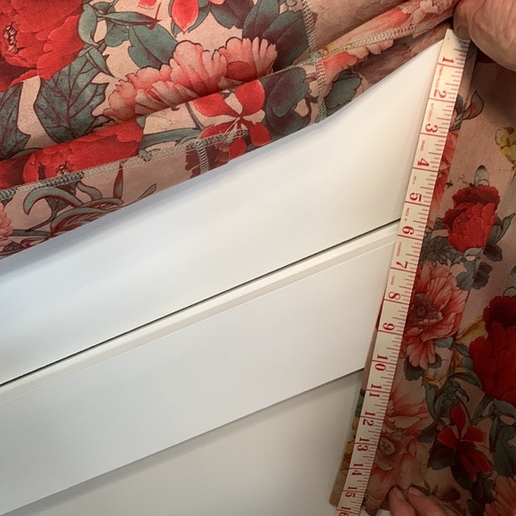 Unique coat topper in soft material from Soliatiare. Never worn. Fits loose. - Picture 7 of 9